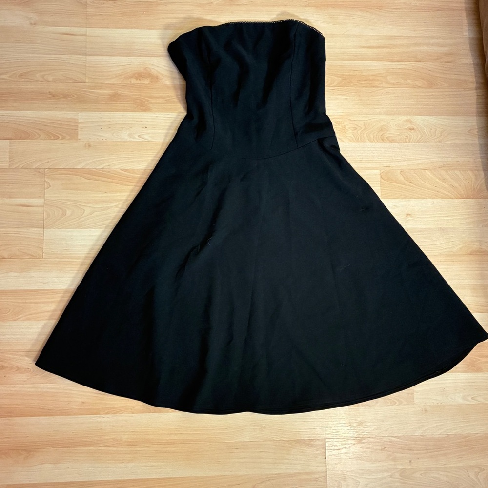 Garoche Black Strapless Fit & Flare Dress Women’s Size Large – Made in Canada